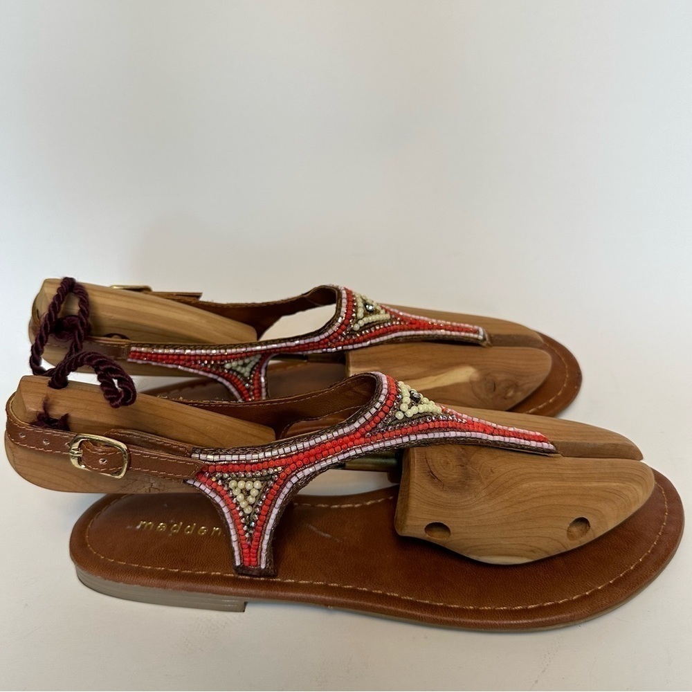 Steve Madden Girl Womens 8.5M Faux Leather Beaded Back strap Thong Sandals Boho - Picture 11 of 16